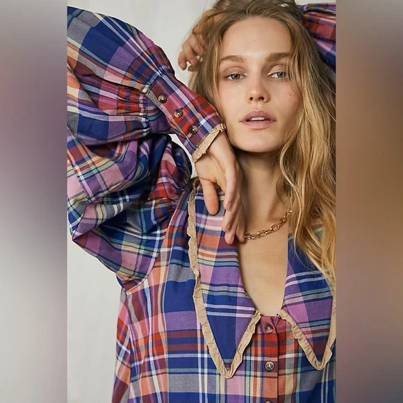 Bexley Plaid Women's Top - Picture 2 of 5